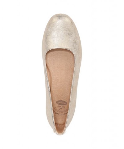 Women's Wexley Flats Gold $40.50 Shoes