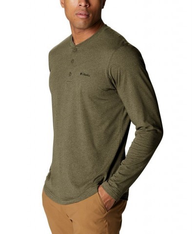 Men's Thistletown Hills Logo Graphic Long-Sleeve Tech Henley Green $14.00 T-Shirts