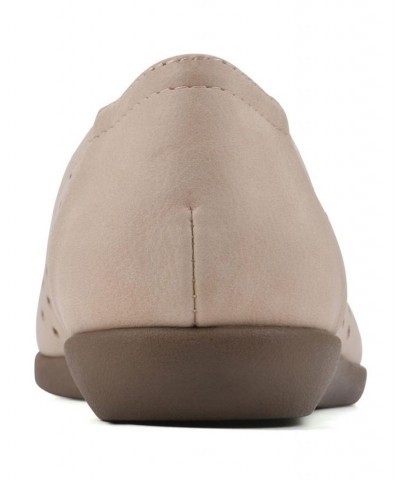 Women's Melodic Comfort Flat Tan/Beige $30.36 Shoes